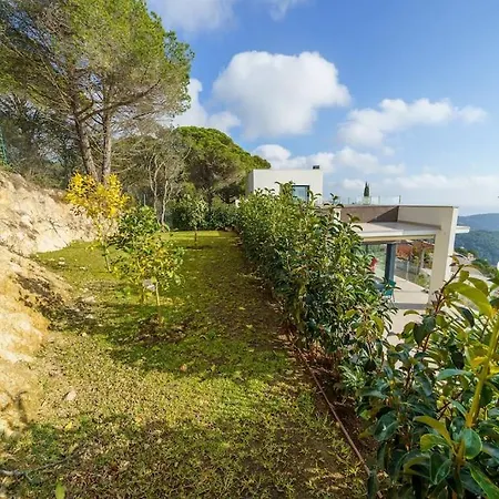 فيلة Le Paradis يوريت دي مار